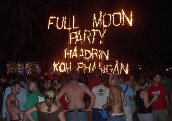 fullmoonparty